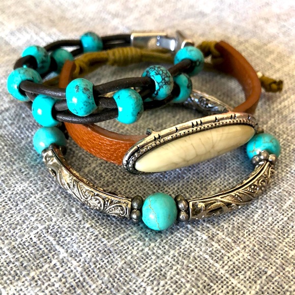 Miscellaneous turquoise and leather bracelets - Picture 1 of 4